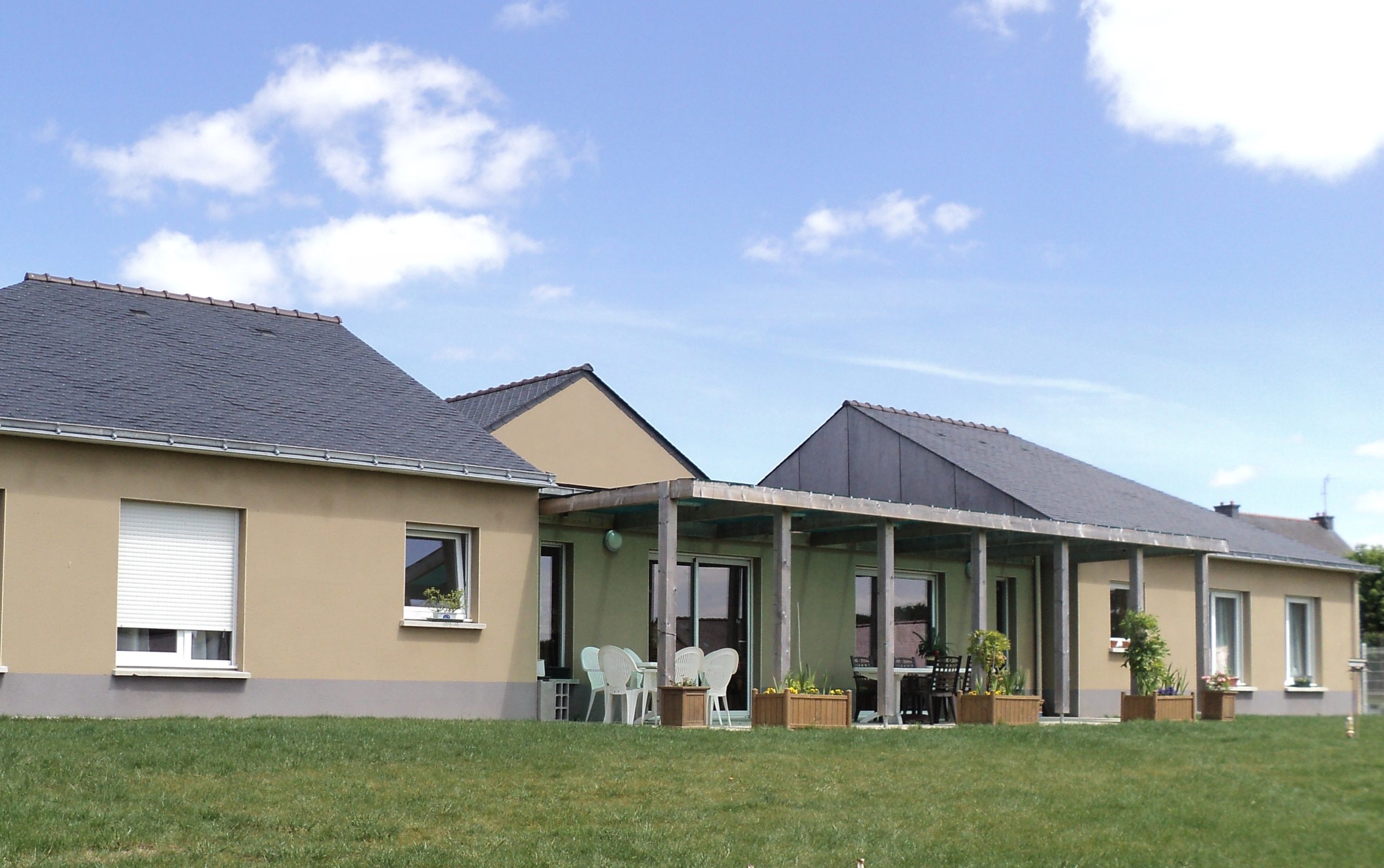 Photo de la terrasse et du jardin de la colocation / du domicile partagé de Bieuzy